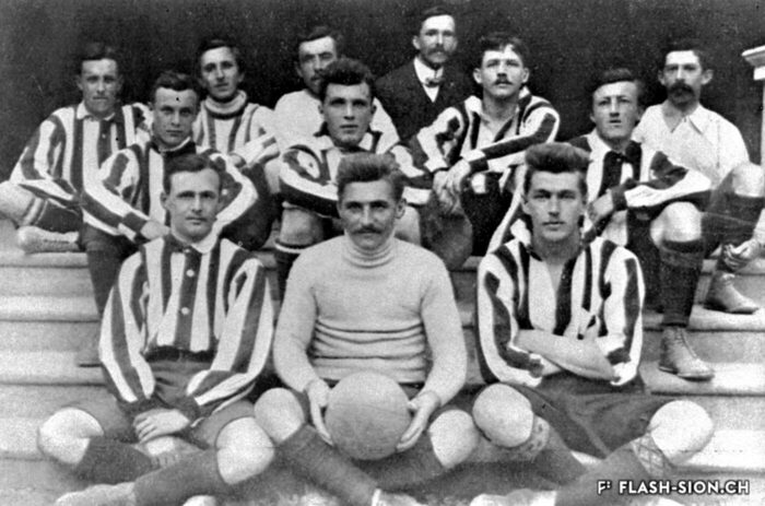 Equipe du FC Sion en 1909 © Médiathèque Valais - Martigny