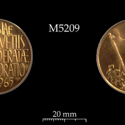 Médaille du 150e anniversaire de l’entrée du Valais dans la Confédération, 1965 © Musées cantonaux du Valais - Heinz Preisig, Musée d’histoire du Valais, Cabinet de numismatique
