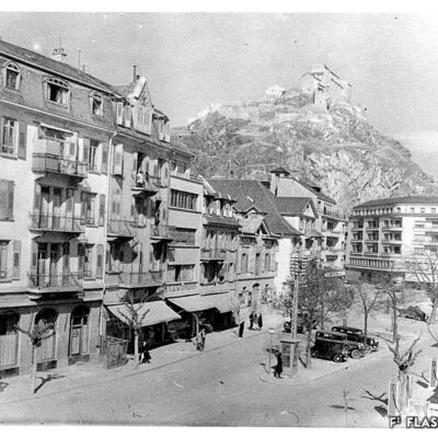 La place du Midi, vers 1940 © Archives de la Ville de Sion