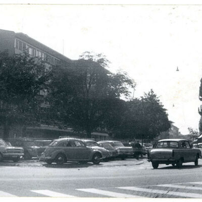 La place du Midi depuis l’est, 1966 © Archives de la Ville de Sion