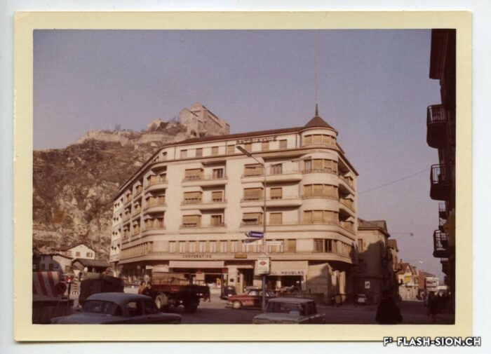 « Les Rochers » achevés, vers 1960 © Archives de la Ville de Sion