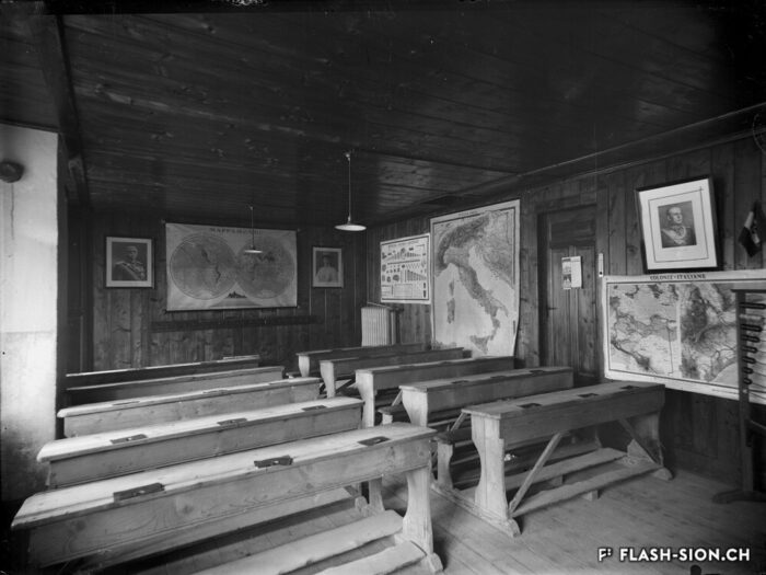 Ecole italienne de Naters, vers 1910 © Ettore Pollenghi, Médiathèque Valais - Martigny