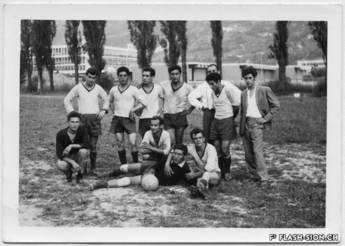 Une équipe de football italienne, à l’origine de la création de la Colonie, vers 1960 © archives de la Colonia Italiana