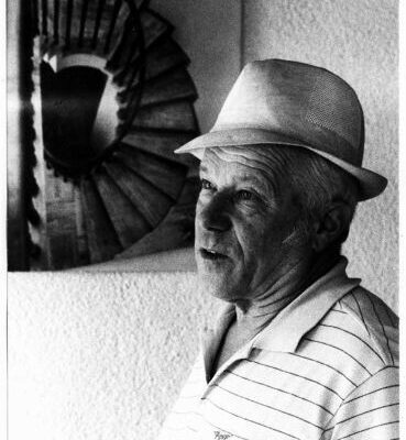 Albert Nichini (1916-2004) maître marbrier, fondateur de l’association valaisanne de l’industrie de la pierre (AVIP), 1982 © Oswald Ruppen, Treize Etoiles, Médiathèque Valais-Martigny