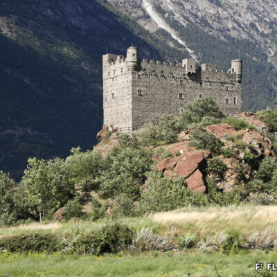 Le château d’Ussel, « construit » par Ebal II de Challant en 1343, l'un des plus gros châteaux médiévaux de la Vallée d'Aoste © Enrico Romanzi