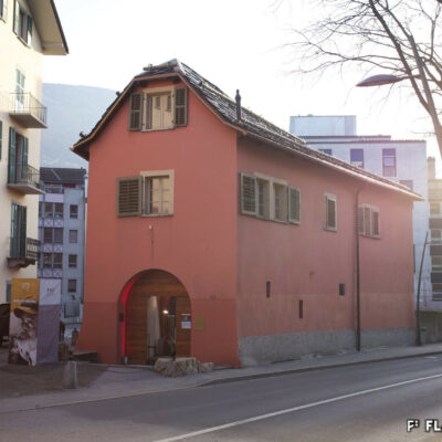 La Maison du Diable, propriété de la Bourgeoisie de Sion et espace culturel de la Fondation Fellini © Claude Coeudevez, Archives de la Ville de Sion, 2014