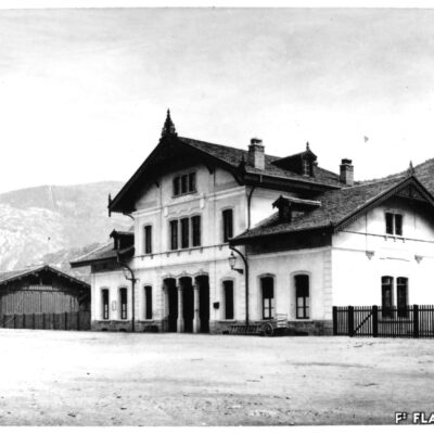 Façade nord donnant sur la place de la gare, avant 1900, Archives de la Ville de Sion