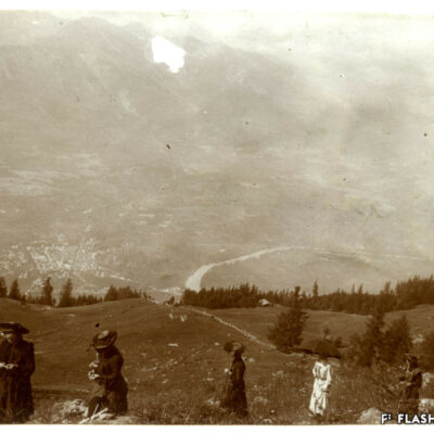 Promenade aux Mayens-de-l’Hôpital, août 1905, Archives de la Ville de Sion
