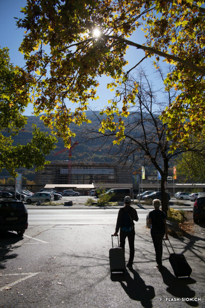 « Ici se construit la Haute école d’ingénierie de la HES-SO Valais-Wallis », 2017 © Claude Coeudevez, Archives de la Ville de Sion