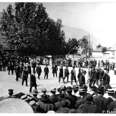 Fête d’inauguration du tunnel du Simplon, gare de Sion, 30 mai 1906, provenance Mme André de Preux, reproduction Archives de la Ville de Sion