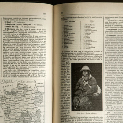 Description du « crétinisme » dans le Larousse médical illustré, édition 1929, collection privée Maria Rohner Kamerzin © Archives de la Ville de Sion, Pentamedia