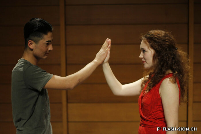 Spectacle de danse, création de Priska Antille, soutenu par la commission consultative de l’intégration, réunissant jeunes suisses et mineurs non accompagnés, 2018 © Office de l’intégration de Sion et région