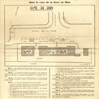 « Règlement sur le stationnement des véhicules à moteur, voitures et portiers d’hôtel dans la cour de la gare », affichage public, 1933, Archives de la Ville de Sion