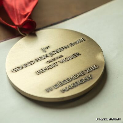 Médaille du 1er Grand Prix Joseph Favre organisé en 2016 à Martigny, collection privée Albert Mudry, 2022 © Pentamedia, Archives de la Ville de Sion