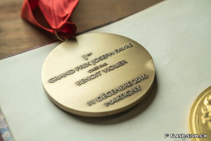 Médaille du 1er Grand Prix Joseph Favre organisé en 2016 à Martigny, collection privée Albert Mudry, 2022 © Pentamedia, Archives de la Ville de Sion