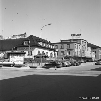 Cour de gare peu de temps avant la démolition du secteur Provins en juillet 1991 © G. Métrailler-Borlat, Archives de la Ville de Sion