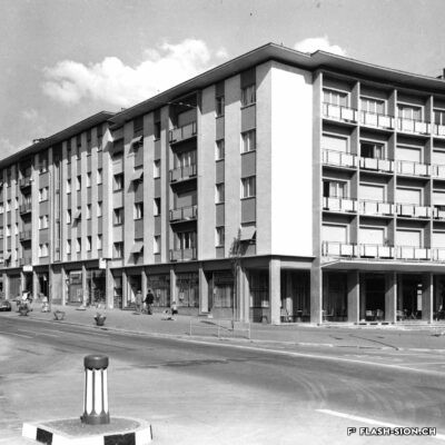 Complexe de la Matze, bâtiment de tête et façade nord, vers 1960, Archives de la Ville de Sion